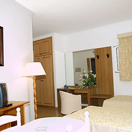 Residencial Queimada De Baixo Guest house
